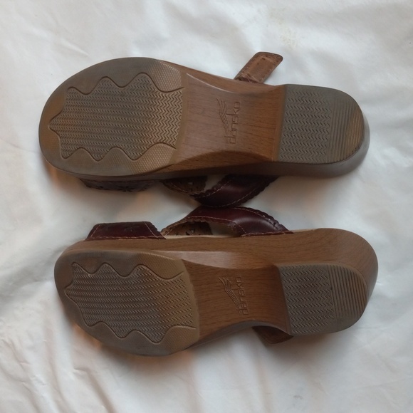 Dansko Wedge Sandals Brown Leather Slip On Wood Block Womens 40 - Picture 10 of 14